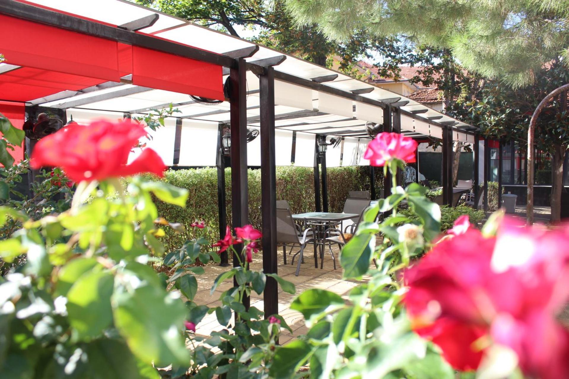 Hotel Color Asenovgrad Ngoại thất bức ảnh