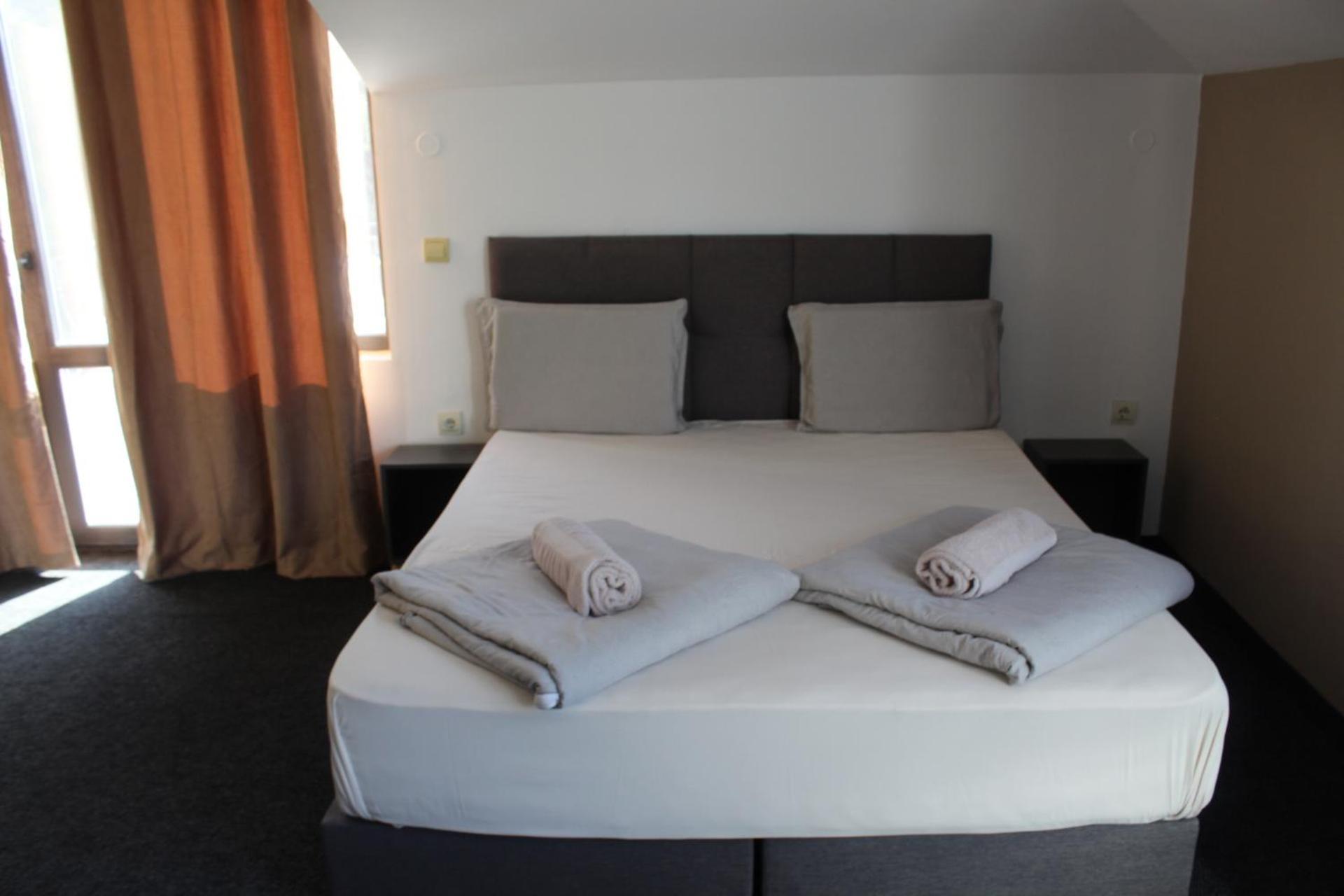 Hotel Color Asenovgrad Ngoại thất bức ảnh